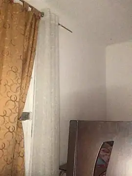 JuanaSimons online show from 10-10-25, 01:37