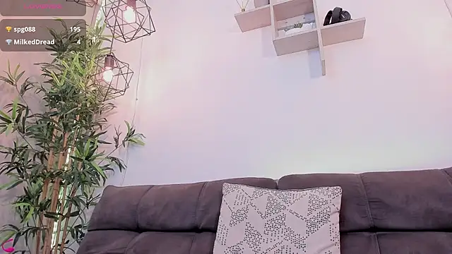 SebastianVilla  online show from 03-06-25, 01:37