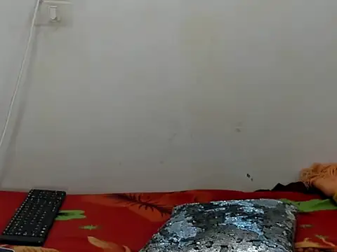 Snapshot of aliissa_more chatting on 05-25-26, 07:53 aliissa more online show from 05-25-26, 07:53