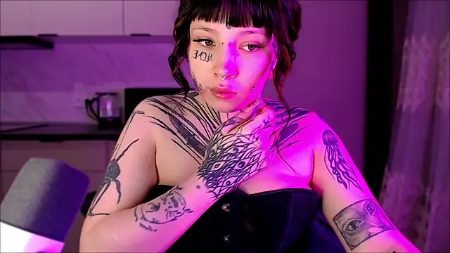 tradishka online show from 01-28-25, 08:47