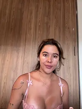 Emilia Bakerr online show from 05-18-26, 06:14