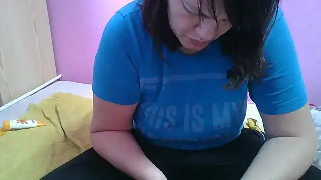 Lucinka1 online show from 02-17-25, 03:42