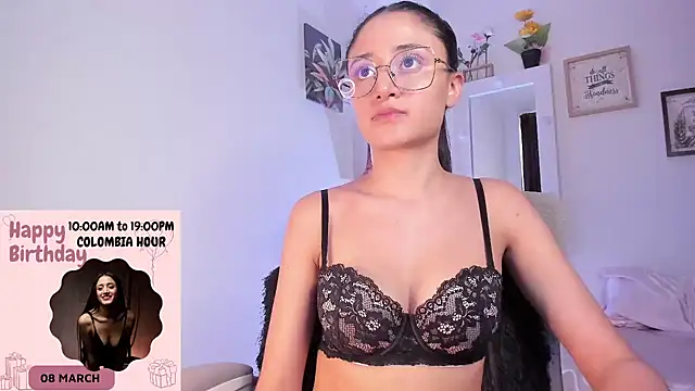  Caroliinee  online show from 03-07-25, 07:16