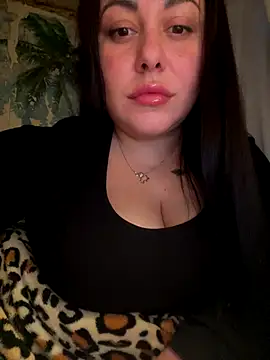 DaisyStreet online show from 12-20-25, 02:35