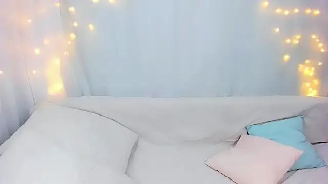 Lily Daviss online show from 02-26-26, 10:36