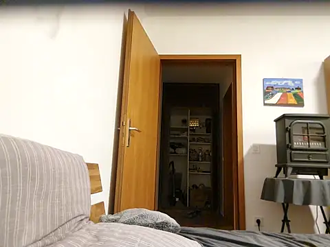 noidentiti online show from 12-28-24, 11:26