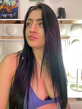 Snapshot of lucianaroy chatting on 01-30-25, 11:55 lucianaroy online show from 01-30-25, 11:55