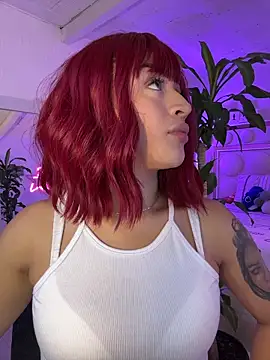 Snapshot of lucianaroy chatting on 11-14-25, 10:07 lucianaroy online show from 11-14-25, 10:07