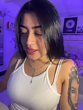 lucianaroy online show from 04-01-26, 04:35