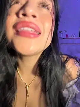 lucianaroy online show from 04-05-26, 01:58