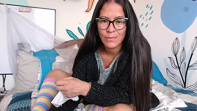 Snapshot of lupita84 chatting on 12-14-25, 05:18 lupita84 online show from 12-14-25, 05:18