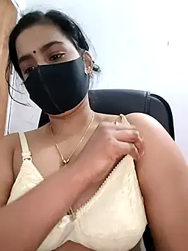 Snapshot of Ritusri_Dotta chatting on 12-26-24, 12:49 Ritusri Dotta online show from 12-26-24, 12:49