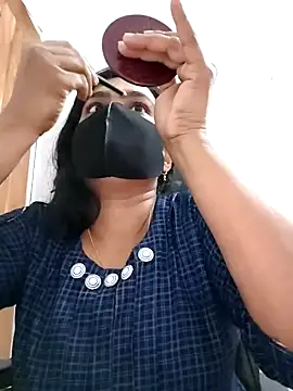 Snapshot of Ritusri_Dotta chatting on 12-30-24, 10:43 Ritusri Dotta online show from 12-30-24, 10:43