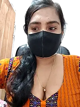 Snapshot of Ritusri_Dotta chatting on 01-17-25, 04:04 Ritusri Dotta online show from 01-17-25, 04:04