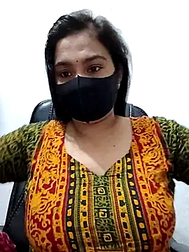 Snapshot of Ritusri_Dotta chatting on 11-15-25, 04:36 Ritusri Dotta online show from 11-15-25, 04:36