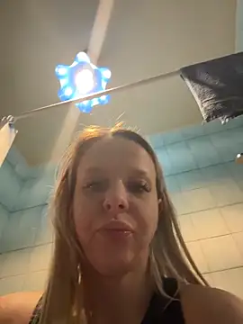 LikaCat online show from 12-15-25, 03:33