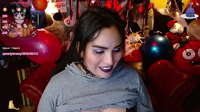 kureiji hentaii online show from 10-30-25, 12:01