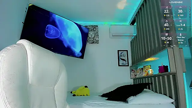 Snapshot of Ashlycuute chatting on 09-14-25, 03:49 Ashlycuute online show from 09-14-25, 03:49