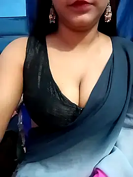 Snapshot of Gulabo-jaan chatting on 02-02-25, 05:53 Gulabo-jaan online show from 02-02-25, 05:53