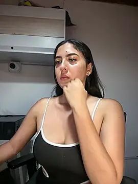 MarianaBenz online show from 04-04-26, 11:46