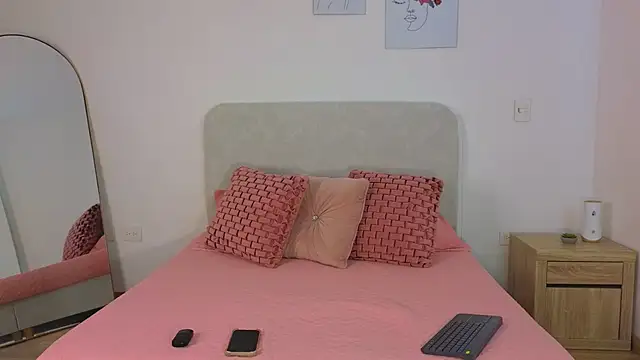 KristennBlue online show from 01-14-26, 06:13