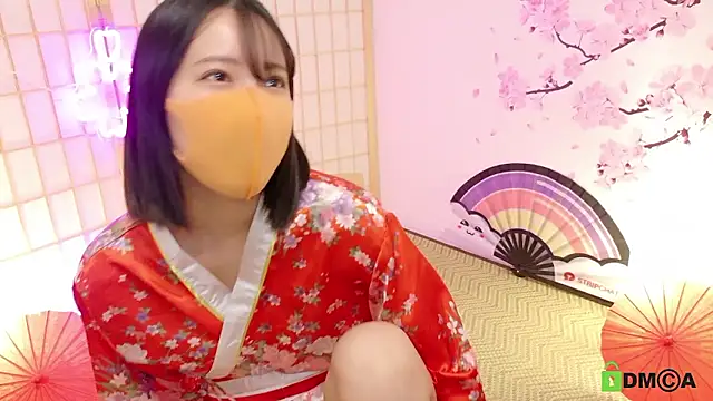 Snapshot of maika08 chatting on 12-18-25, 02:01 maika08 online show from 12-18-25, 02:01