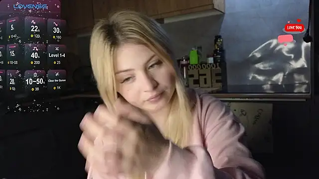 shy blondiee online show from 05-18-26, 09:31