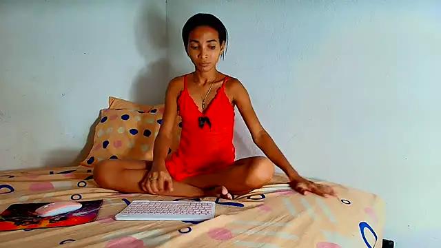 Snapshot of luciana_daza chatting on 02-15-25, 03:20 luciana daza online show from 02-15-25, 03:20