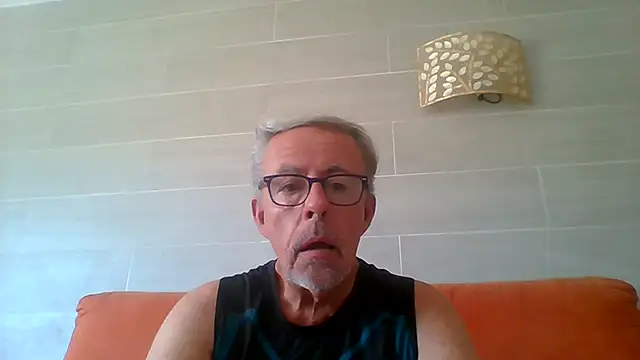 Snapshot of tuggy59 chatting on 06-29-26, 10:15 tuggy59 online show from 06-29-26, 10:15
