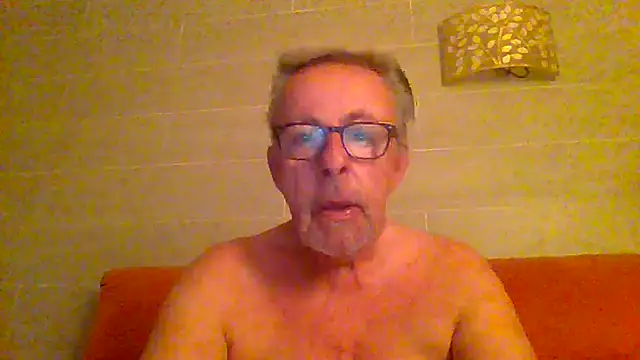 Snapshot of tuggy59 chatting on 07-02-26, 04:51 tuggy59 online show from 07-02-26, 04:51