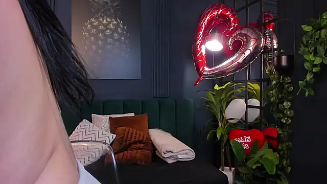 Snapshot of taylor_bennet chatting on 02-21-25, 10:15 taylor bennet online show from 02-21-25, 10:15