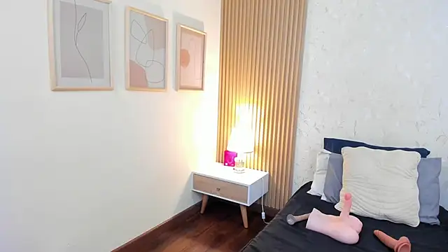 Snapshot of taylor_bennet chatting on 10-29-25, 12:07 taylor bennet online show from 10-29-25, 12:07