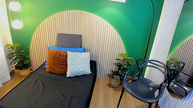 Snapshot of taylor_bennet chatting on 11-02-25, 12:07 taylor bennet online show from 11-02-25, 12:07