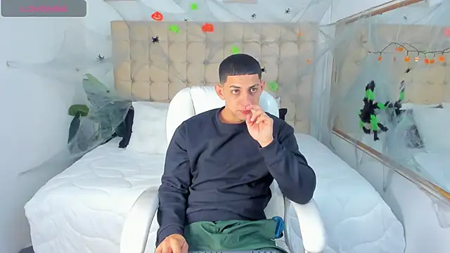 Alex cute77 online show from 10-06-25, 12:24