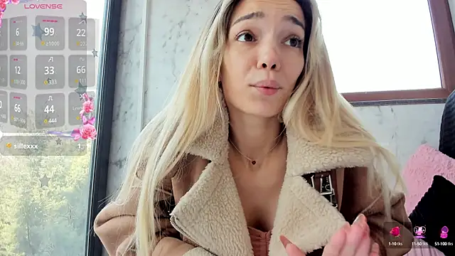 Snapshot of Sassy_Teen chatting on 02-13-25, 08:27 Sassy Teen online show from 02-13-25, 08:27