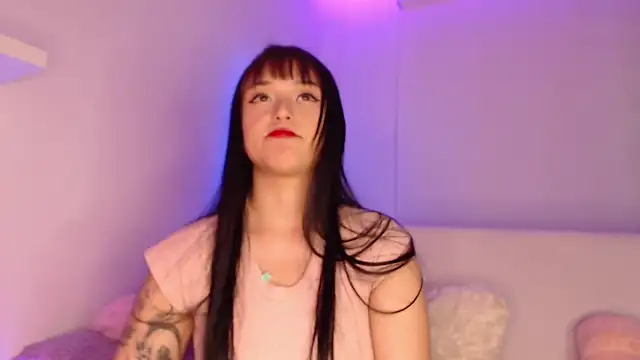 Gloomydoll online show from 12-18-24, 04:06