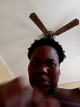 Snapshot of Real1SweetQueen chatting on 03-20-25, 01:15 Real1SweetQueen online show from 03-20-25, 01:15