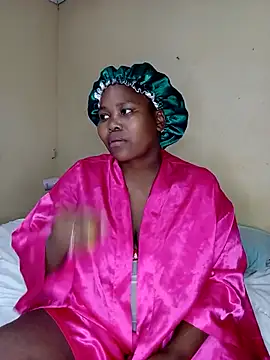 Snapshot of Real1SweetQueen chatting on 03-21-25, 05:34 Real1SweetQueen online show from 03-21-25, 05:34