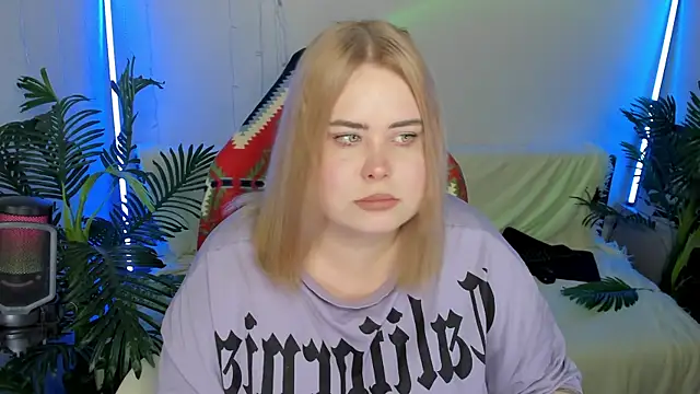 Akemi BBW online show from 02-09-25, 07:19