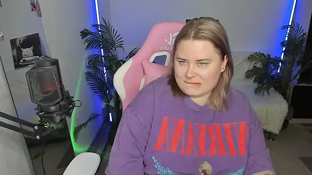 Akemi BBW online show from 03-05-25, 08:53