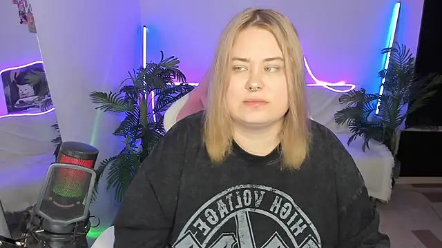 Akemi BBW online show from 03-15-25, 06:32