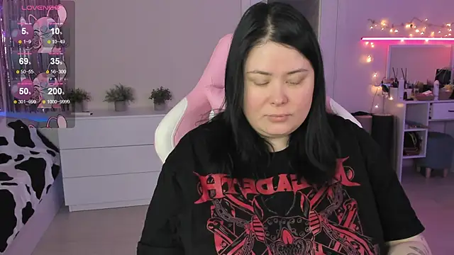 Akemi BBW online show from 05-17-26, 08:23