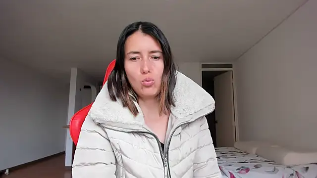 zoe jeane beker online show from 12-29-24, 09:20