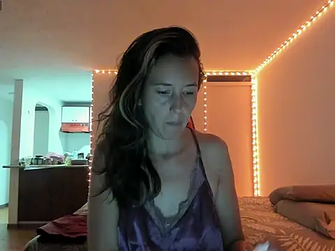 zoe jeane beker online show from 05-12-26, 02:08