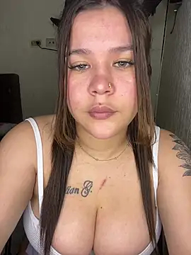 zoe adhara online show from 06-30-26, 06:14