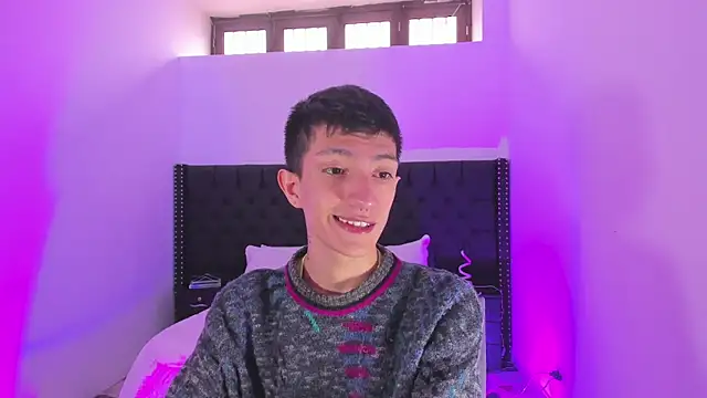 DereckCooperr online show from 01-04-25, 07:02