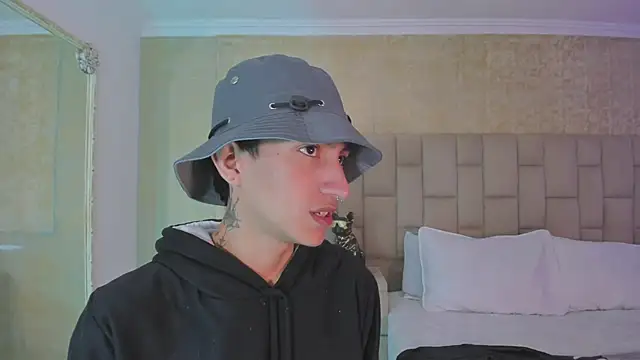 DereckCooperr online show from 01-19-25, 09:45