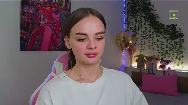 KristenSayles online show from 09-16-25, 06:20