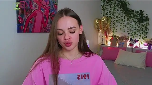 KristenSayles online show from 09-20-25, 02:29