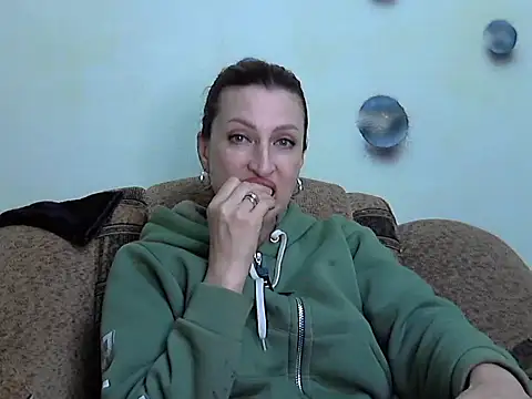 Jillian Pattie online show from 11-27-25, 06:21
